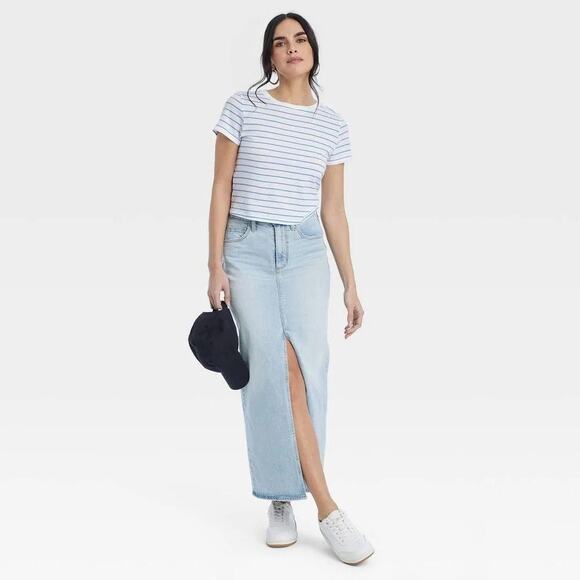 NWT Universal Thread Denim Maxi Skirt sz 6 Light Wash 28" Waist Front Slit Jean - Picture 1 of 11